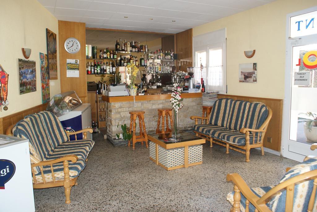 Hostal Gran Sol Llanca Ngoại thất bức ảnh
