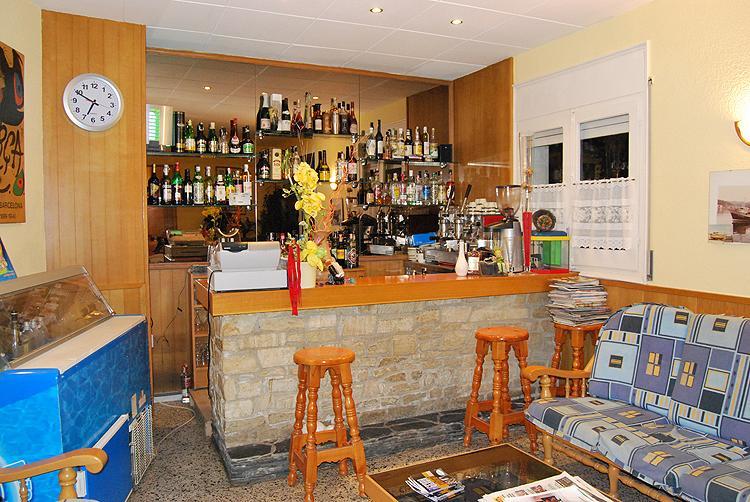 Hostal Gran Sol Llanca Ngoại thất bức ảnh